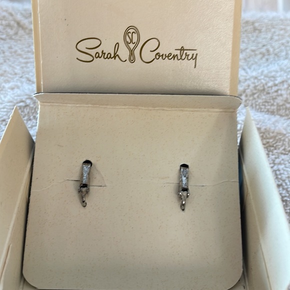 Vintage Sarah Coventry earrings - Picture 2 of 3
